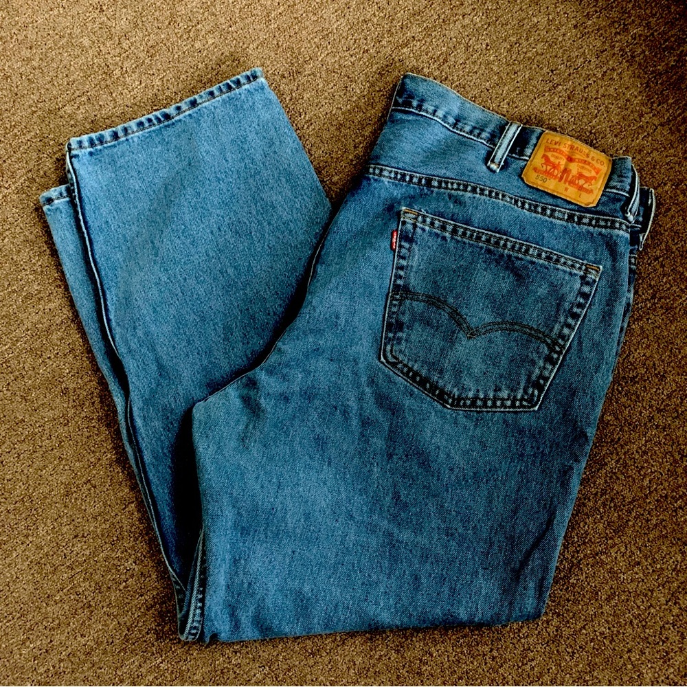 Levi's Relaxed Fit Jeans in Classic Blue